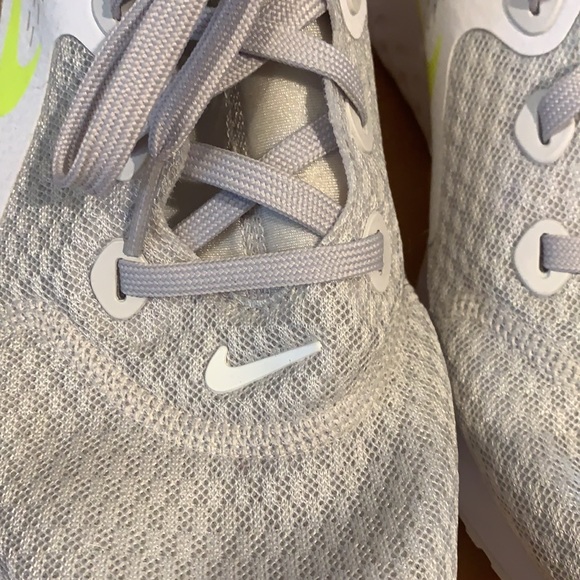 Nike Running Nike React size 9 - Picture 2 of 9